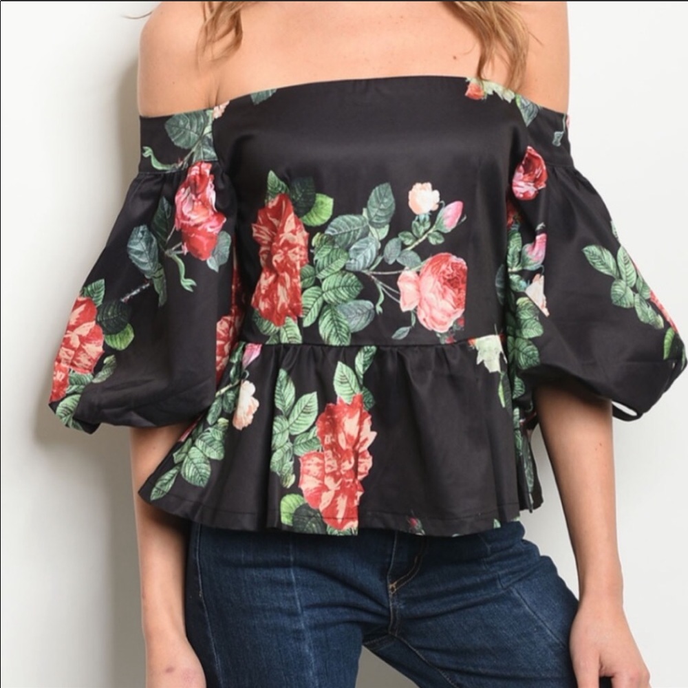 LAST 2‼️BLACK FLORAL- top - Picture 2 of 3